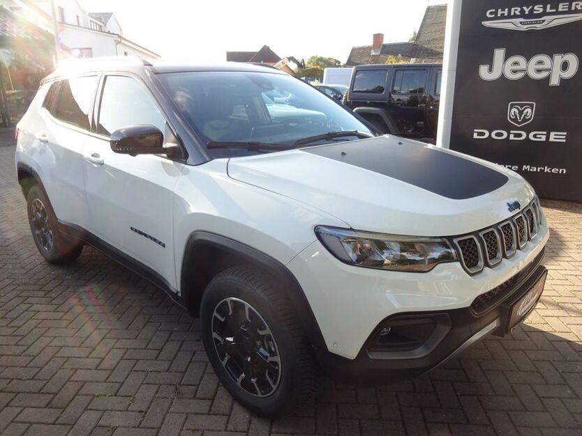 Jeep Compass 22.900 km 32.990 € Rostock/Elmenhorst 18107