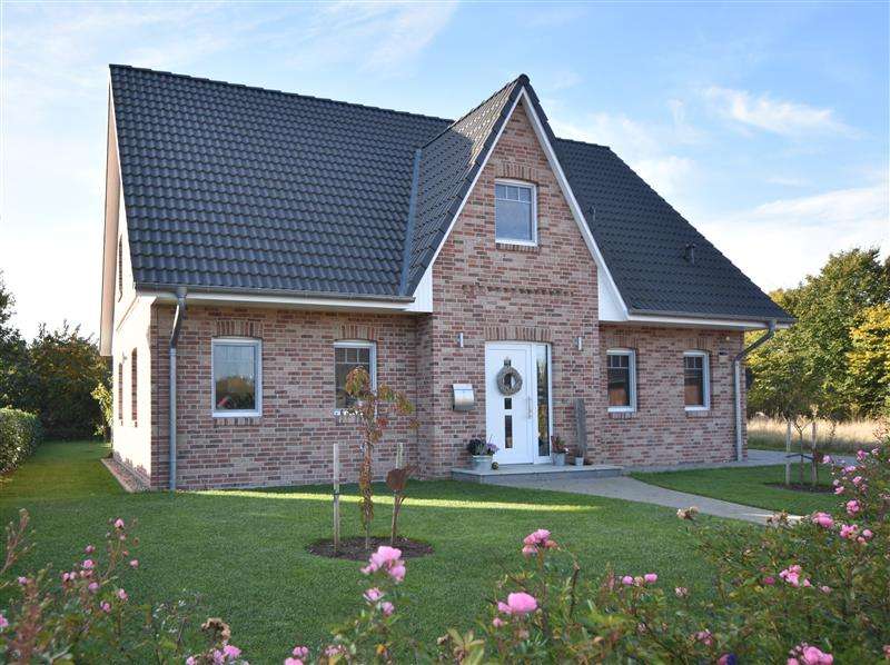 Einfamilienhaus Schwaan - 6 Zimmer, 175 m&sup2;, 405.000&euro; | Angebot:24224141