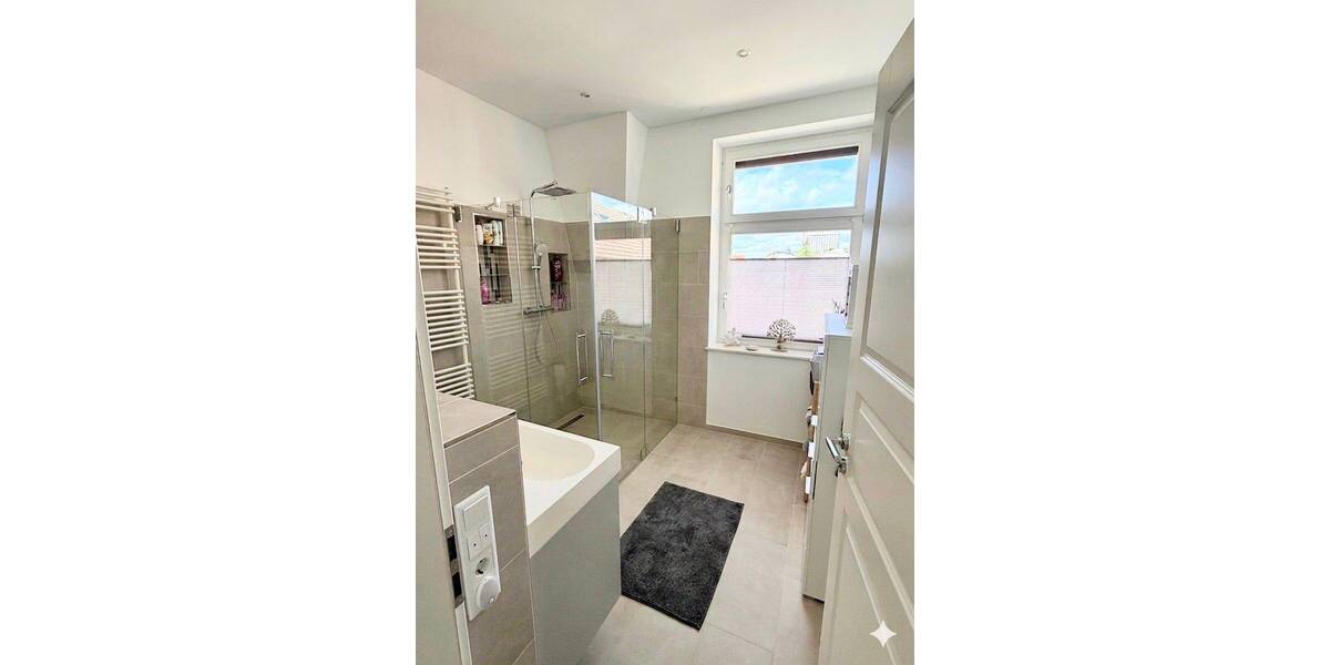 Einfamilienhaus Rostock Seebad Warnemünde - 7 Zimmer, 163 m&sup2;, 2.800&euro; | Angebot:26879104