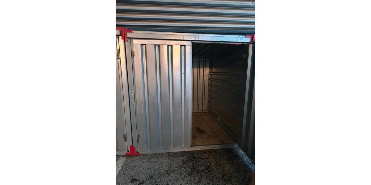 Garagen / Stellplätze Rostock Evershagen - 90&euro; | Angebot:26503199