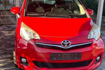 Toyota Verso-S 86.000 km 6.850 &euro; Bad Doberan 18209