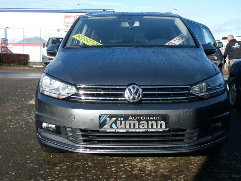VW Touran 49.600 km 21.999 € Ribnitz-Damgarten 18311