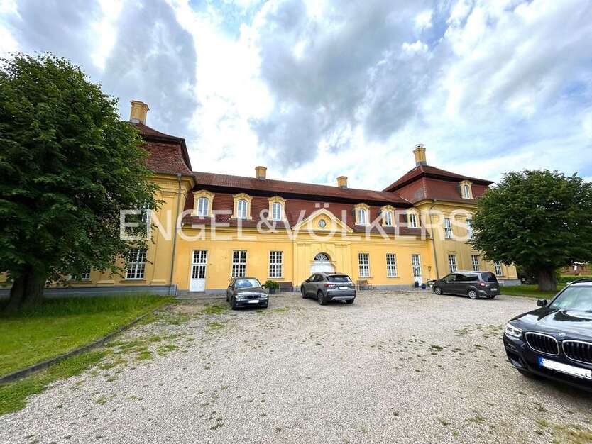 Wohnung zum Mieten in Diekhof-Hof 900 € 170 m²