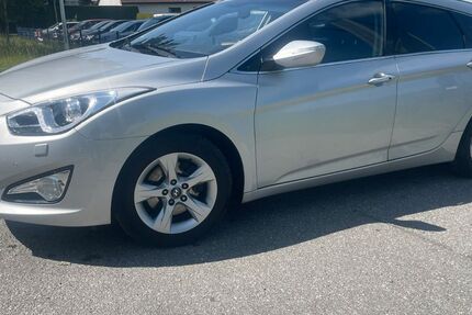 Hyundai i40 167.243 km 5.100 &euro; Broderstorf 18184