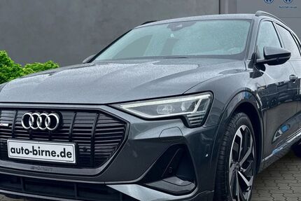 Audi e-tron 43.591 km 37.880 € Bad Doberan 18209