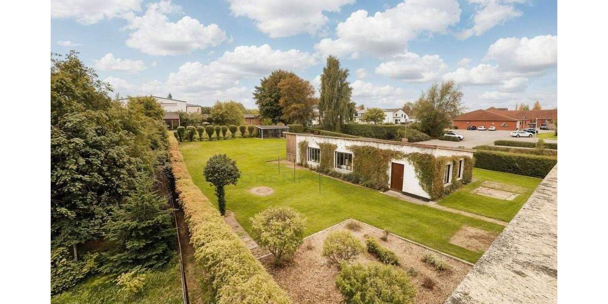 Einfamilienhaus Satow - 7 Zimmer, 288 m&sup2;, 225.000&euro; | Angebot:25728830