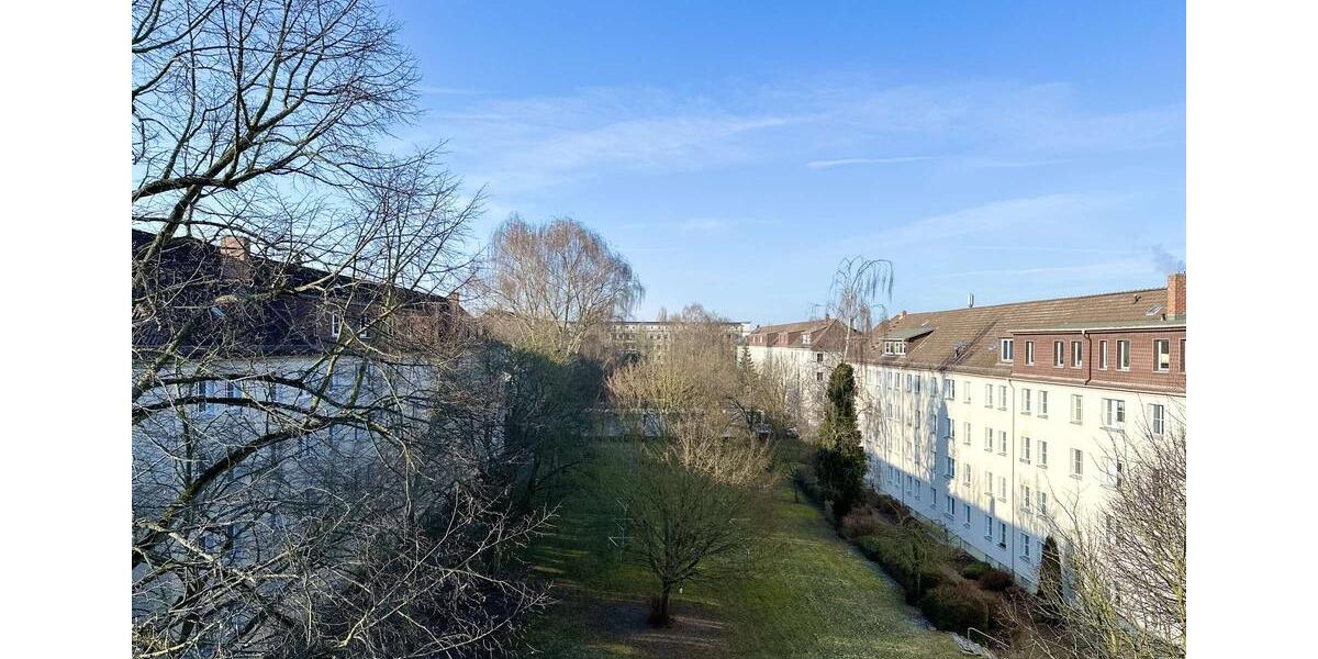 Dachgeschoßwohnung Rostock Hansaviertel - 3 Zimmer, 56 m&sup2;, 1.140&euro; | Angebot:24754744