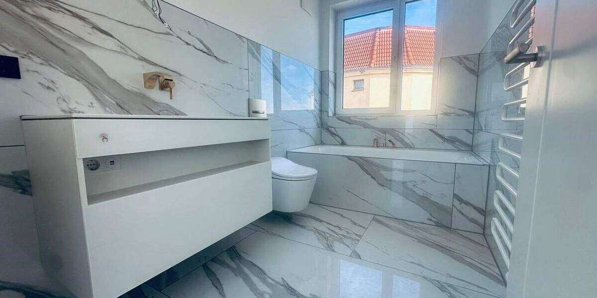 Etagenwohnung Rostock Stadtmitte - 4 Zimmer, 136 m&sup2;, 695.000&euro; | Angebot:25771086