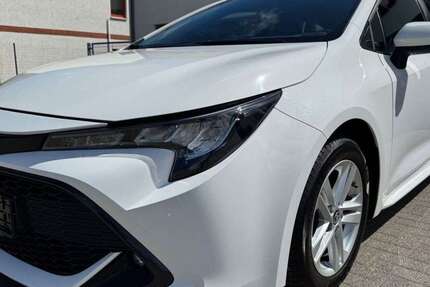 Toyota Corolla 12.935 km 22.800 &euro; Bad Doberan 18209