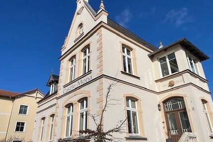 4 Zimmer Wohnung mit Wintergarten, Balkon und Stellplätzen 4 zimmer