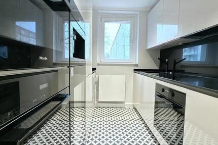 Erstbezug nach Sanierung – Hochwertige 3-Zimmer-Wohnung mit exklusiver Einbauküche 3 zimmer