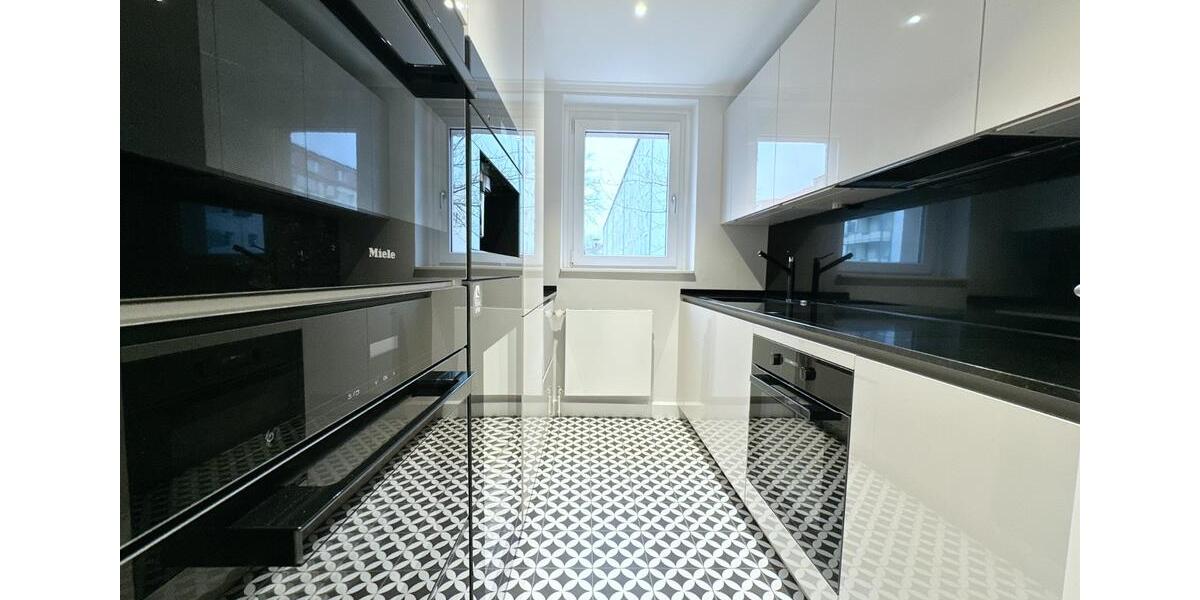 Erstbezug nach Sanierung – Hochwertige 3-Zimmer-Wohnung mit exklusiver Einbauküche 3 zimmer