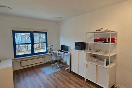 Gewerbeobjekt Rostock Groß-Klein - 182&euro; | Angebot:25394719