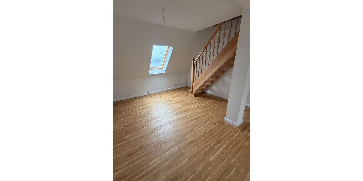 Dachgeschoßwohnung Laage - 3 Zimmer, 80 m&sup2;, 800&euro; | Angebot:23597706