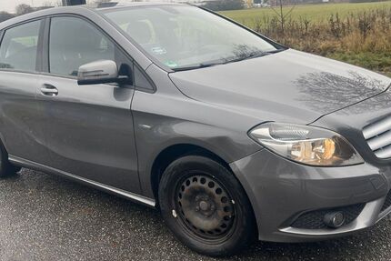 Mercedes-Benz B 200 225.224 km 5.300 &euro; Broderstorf 18184