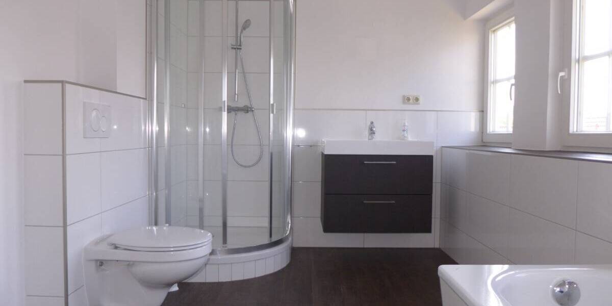 Mehrfamilienhaus, Wohnhaus Nienhagen - 9 Zimmer, 200 m&sup2;, 870.000&euro; | Angebot:25689513