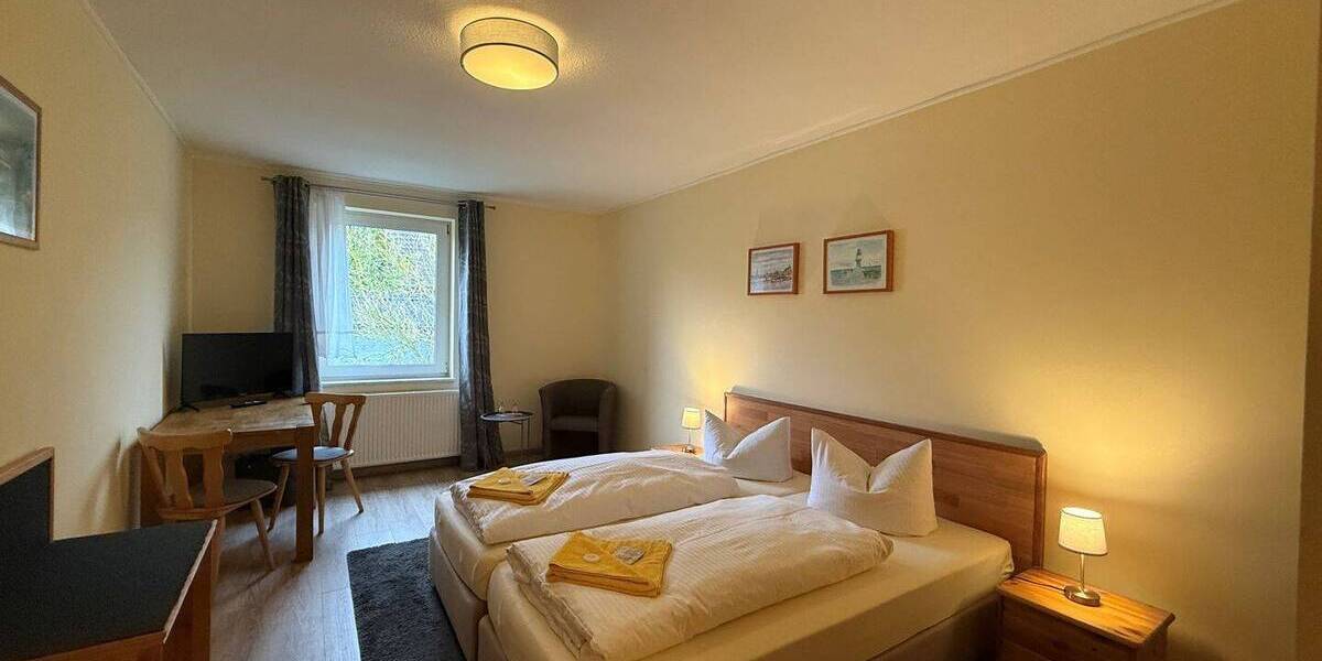 Gewerbeobjekt Broderstorf Pastow - 2 Zimmer, 585.000&euro; | Angebot:26139967