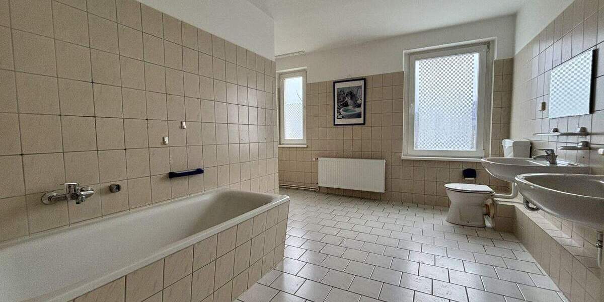 Doppelhaushälfte Bützow - 6 Zimmer, 150 m&sup2;, 260.000&euro; | Angebot:25770942