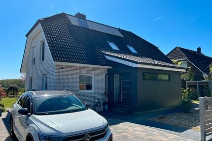 Modernes EFH in toller Lage in Heiligenhagen - provisionsfrei