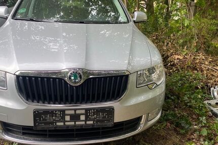 Skoda Superb 133.000 km 2.275 € Rostock 18055