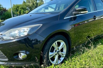 Ford Focus 153.737 km 2.700 &euro; Rostock 18147