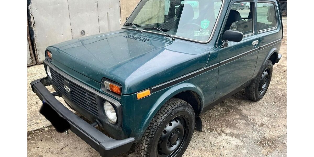 Lada Niva 95.000 km 4.990 &euro; Bernitt 18249