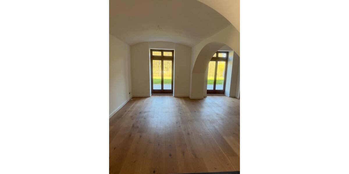 Erdgeschoßwohnung Sanitz - 4 Zimmer, 165 m&sup2;, 1.790&euro; | Angebot:26411628