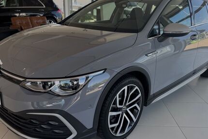 VW Golf 93.500 km 28.970 &euro; Bad Doberan 18209