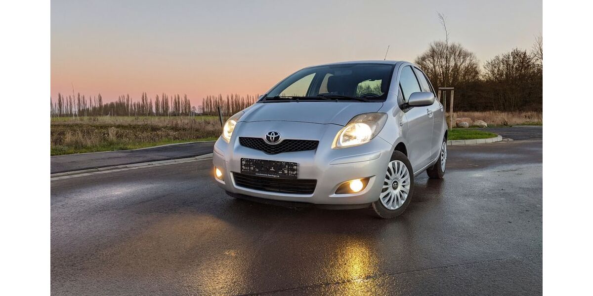 Toyota Yaris 173.000 km 3.500 &euro; Bargeshagen 18211