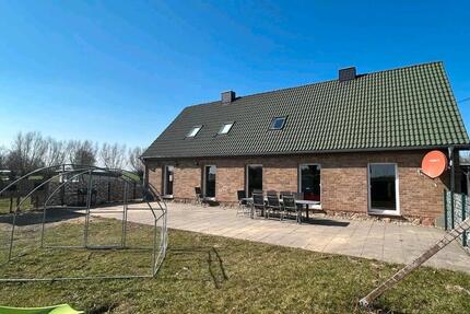 Haus Bützow - 7 Zimmer, 235 m&sup2;, 349.000&euro; | Angebot:26516032