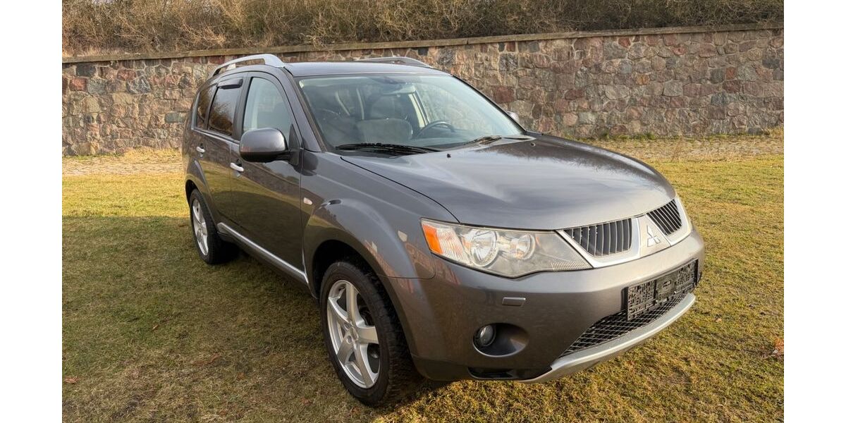Mitsubishi Outlander 186.371 km 3.200 &euro; Tessin 18195