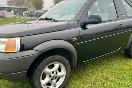 Land Rover Freelander 180.776 km 2.999 € Rostock 18147