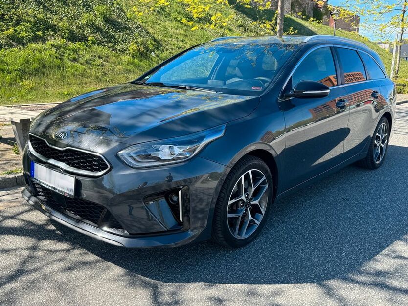 Kia ceed Sportswagon 147.500 km 13.600 € Tessin 18195