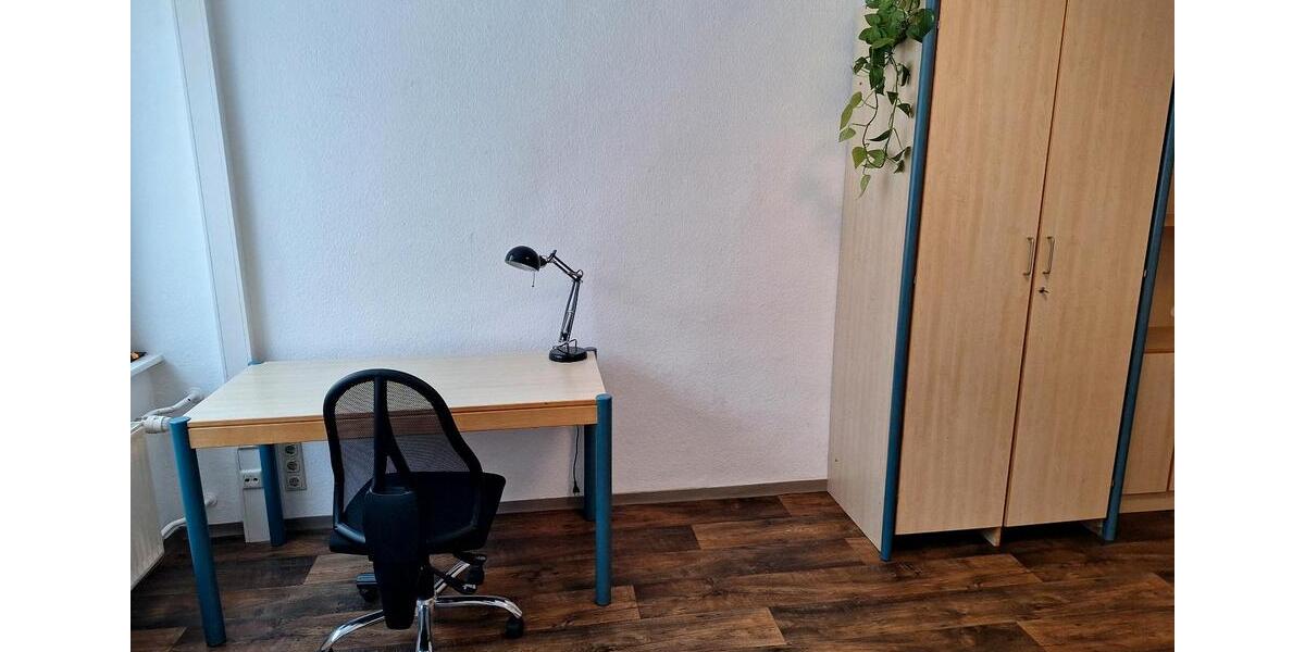 Etagenwohnung Papendorf - 3 Zimmer, 17 m&sup2;, 320&euro; | Angebot:24690845