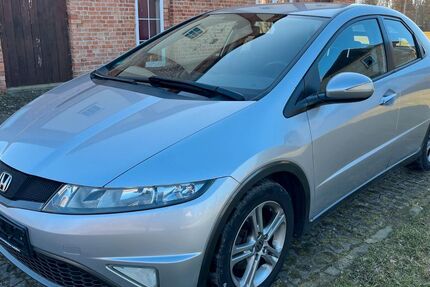 Honda Civic 175.300 km 5.499 &euro; Bargeshagen 18211