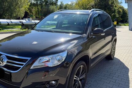 VW Tiguan 251.500 km 7.500 € Rostock 18147