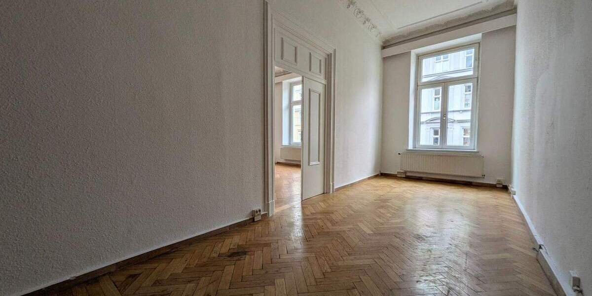 Etagenwohnung Rostock Stadtmitte - 3 Zimmer, 104 m&sup2;, 830&euro; | Angebot:25689030