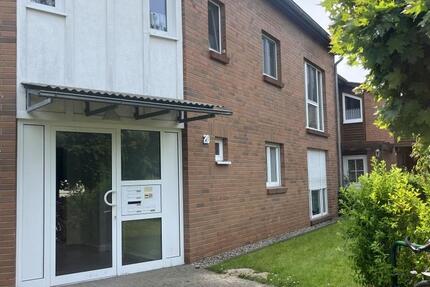 Charmante 3 Raum Wohnung in Diedrichshagen zu vermieten.