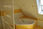 Einfamilienhaus Broderstorf - 10 Zimmer, 255 m&sup2;, 575.000&euro; | Angebot:27194907