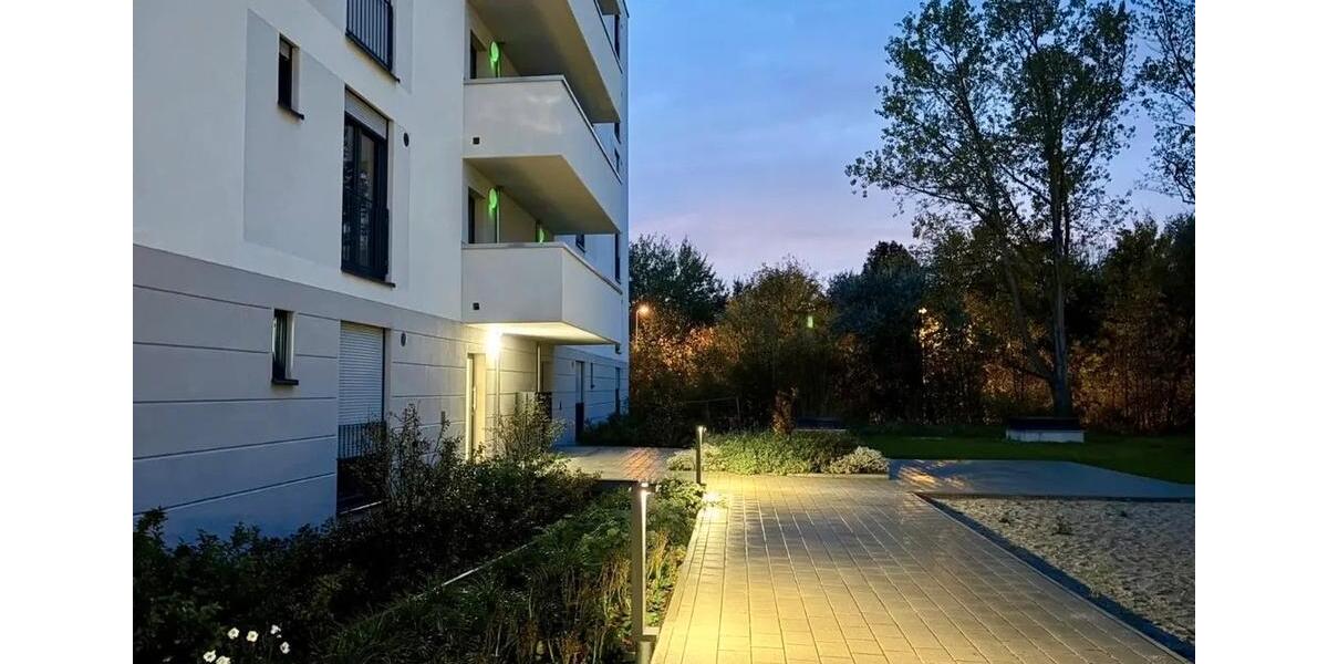 Etagenwohnung Rostock Groß-Klein - 4 Zimmer, 101 m&sup2;, 1.850&euro; | Angebot:26251046