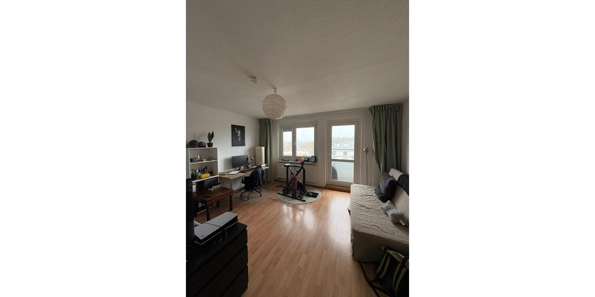 Etagenwohnung Rostock Hansaviertel - 1 Zimmer, 34 m&sup2;, 375&euro; | Angebot:26326837