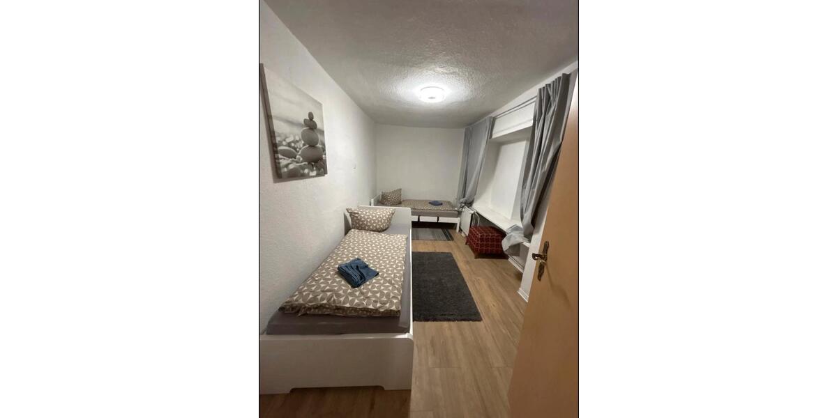 Erdgeschoßwohnung Rostock - 4 Zimmer, 120 m&sup2;, 18&euro; | Angebot:26338734