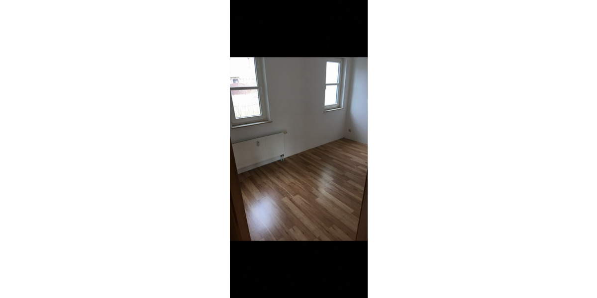 Hochparterre Marlow - 4 Zimmer, 100 m&sup2;, 900&euro; | Angebot:24511864