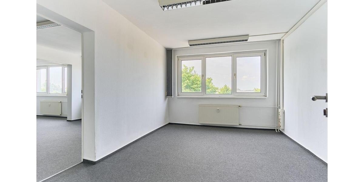 Gewerbeobjekt Lambrechtshagen - 9&euro; | Angebot:23815257