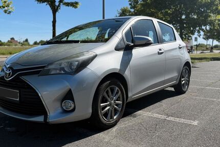 Toyota Yaris 83.000 km 7.999 &euro; Rostock 18055