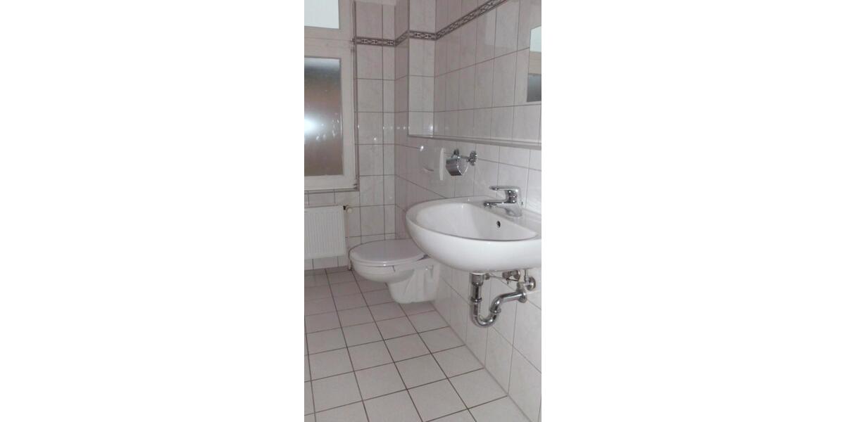 54 m² - 1.OG - re.- 2-R-ETAGEN-WHG - BÜTZOW - WOHNEN IN STADTLAGE - NEBENZENTRUM - Etagenwohnung Bützow | Angebot:24602143