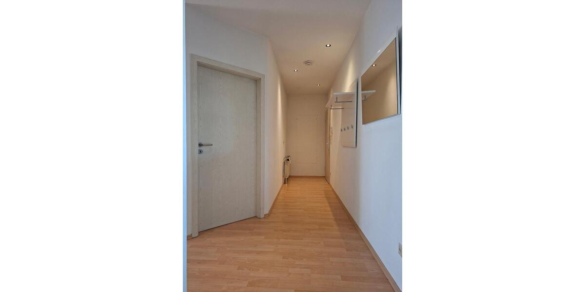 Dachgeschoßwohnung Rostock Hansaviertel - 3 Zimmer, 73 m&sup2;, 800&euro; | Angebot:26278044