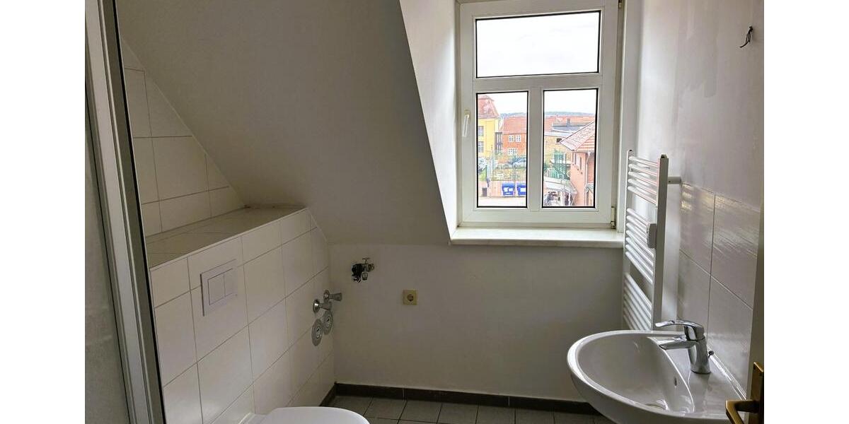 Dachgeschoßwohnung Bützow - 3 Zimmer, 75 m&sup2;, 590&euro; | Angebot:25269646