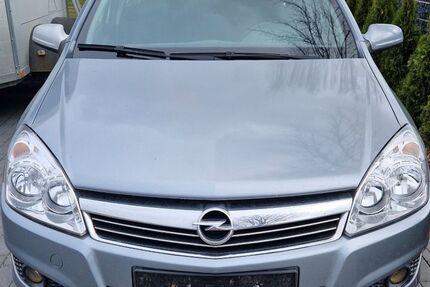 Opel Astra 196.000 km 1.299 &euro; Dummerstorf OT Schlage 18196
