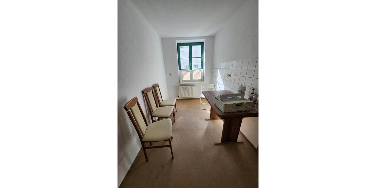 Erdgeschoßwohnung Bützow - 1 Zimmer, 32 m&sup2;, 275&euro; | Angebot:26279315